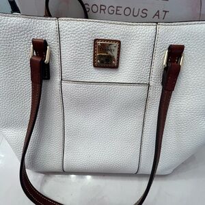 Pebble Grain Small Lexington